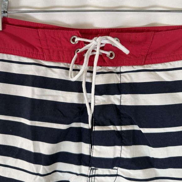 J Crew Board Shorts Men's 32 Red White Blue Striped Mesh Lined Pocket - Picture 3 of 6